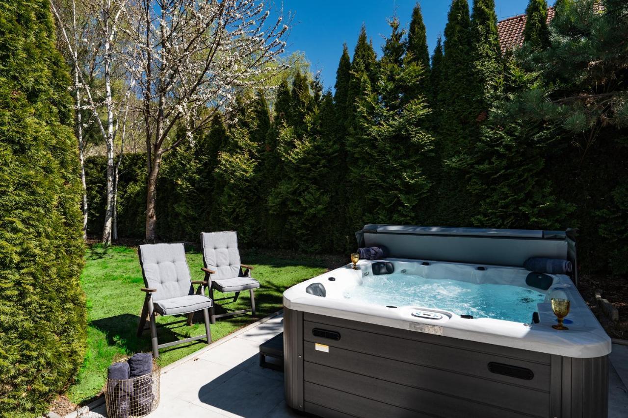 Serenity With Garden Jacuzzi Pousada Praga
